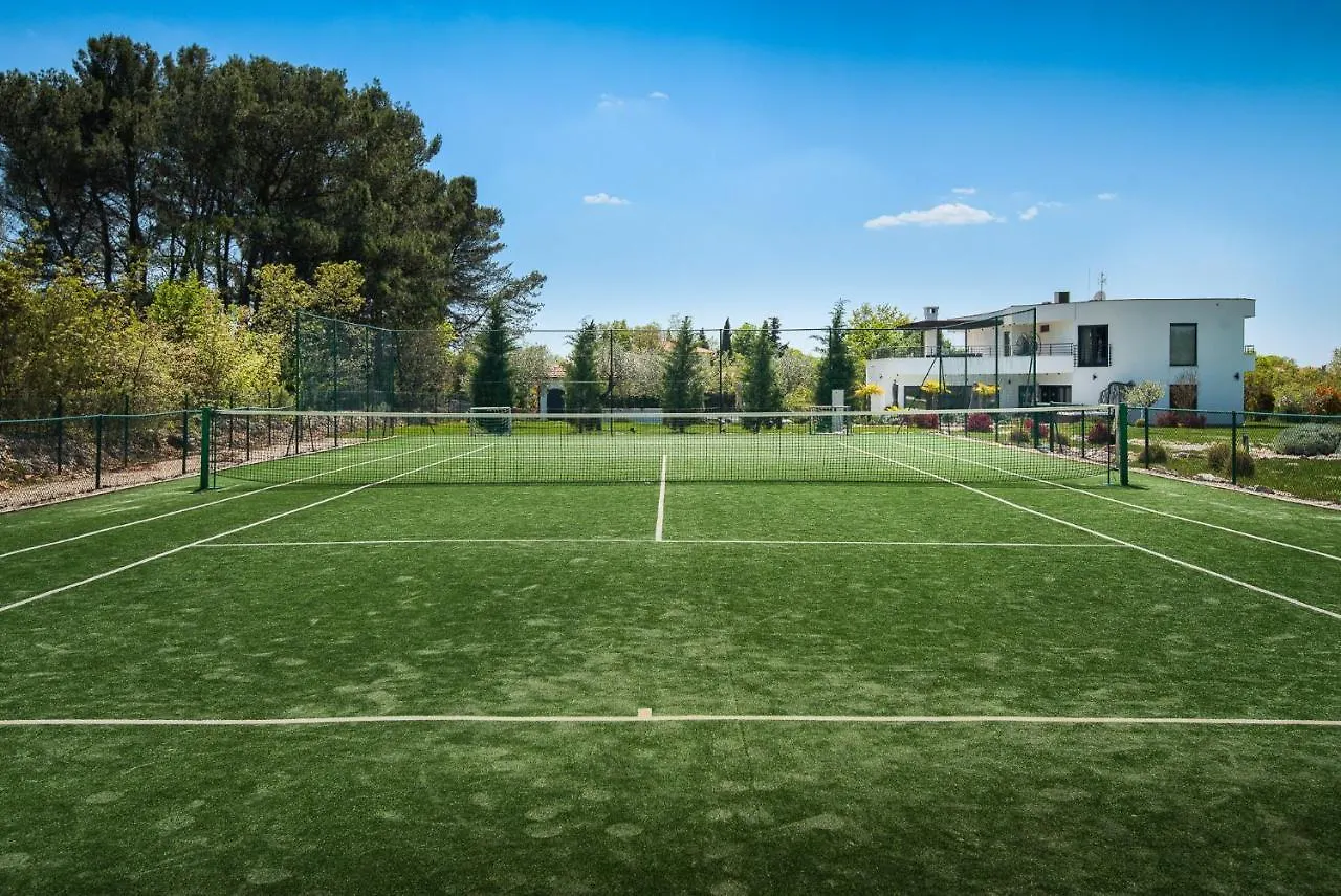Villa Ladominika Jursici